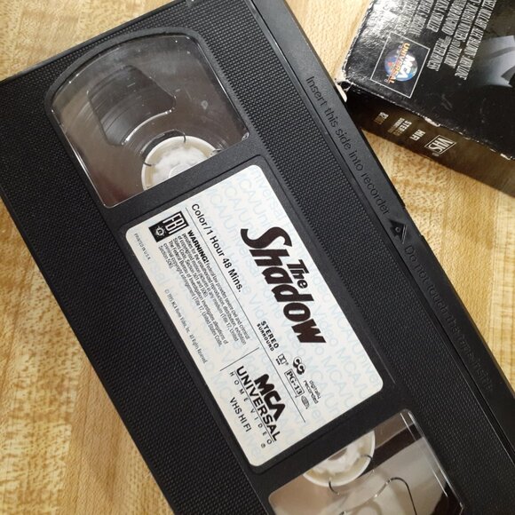 The Shadow 1994 VHS Alec Baldwin John Lone Tim Curry Mulcahy Walter B. Gibson - Picture 8 of 8